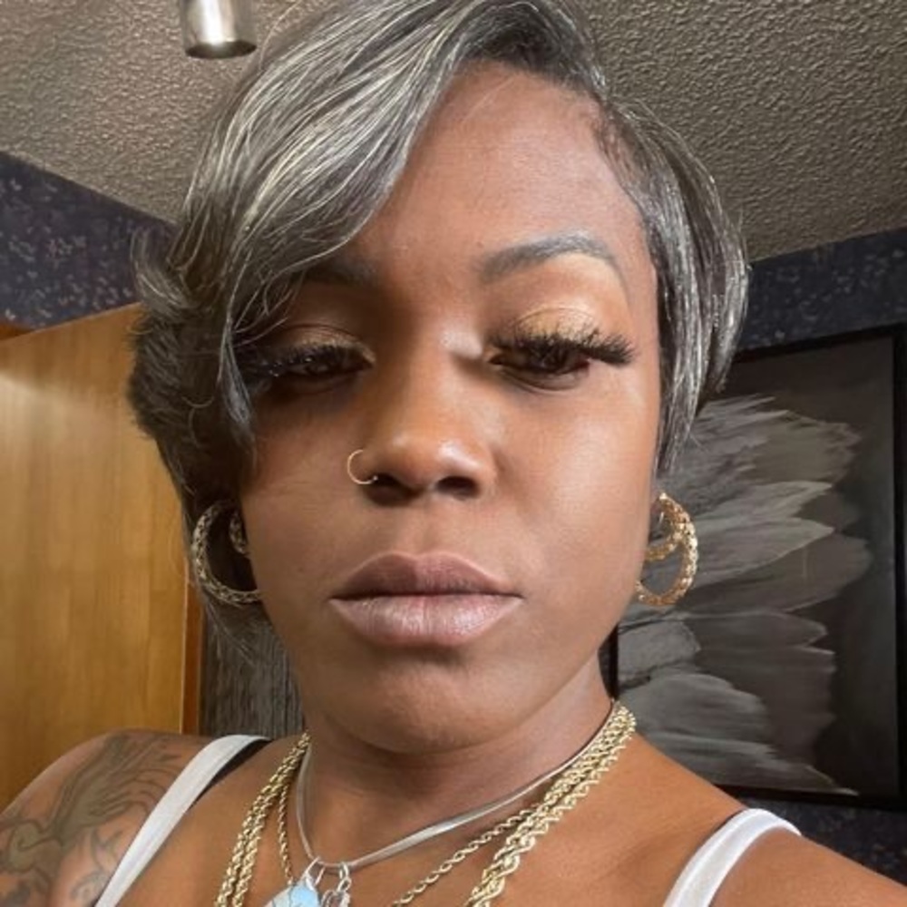 Meet your Posher, Sheneah